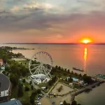 Holiday Hotel Siófok Szálloda