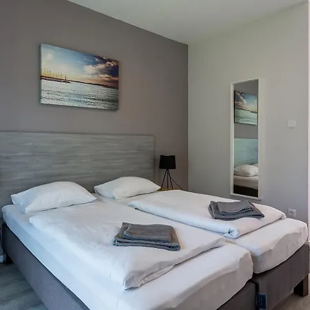 Holiday Hotel Siofok Hotel 3*