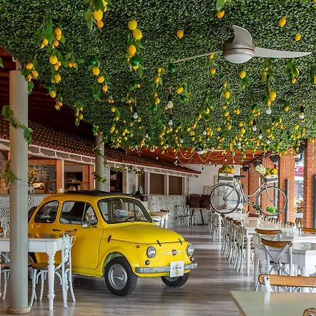 Holiday Hotel Siofok Hotel 3*