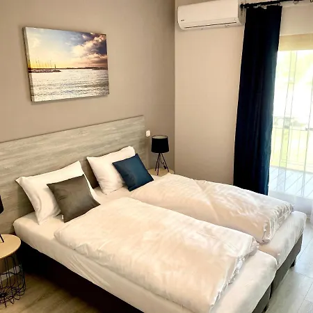 Holiday Hotel Siofok 3* Шиофок