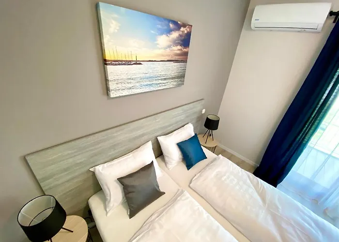 Holiday Hotel Siofok 호텔 시오포크