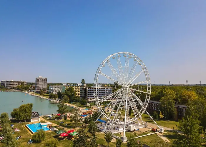 Holiday Hotel Siofok 호텔